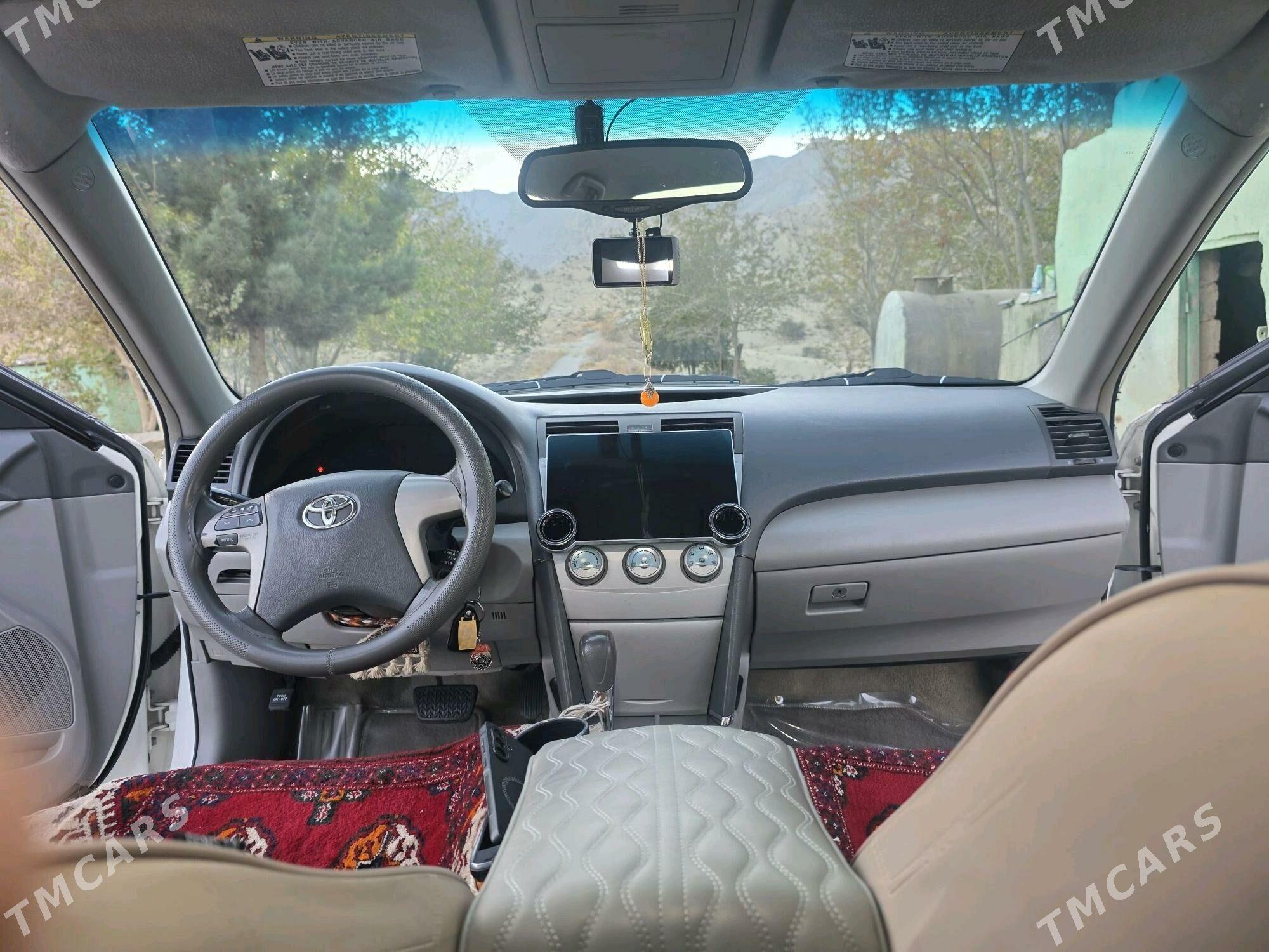 Toyota Camry 2010 - 195 000 TMT - Bäherden - img 9