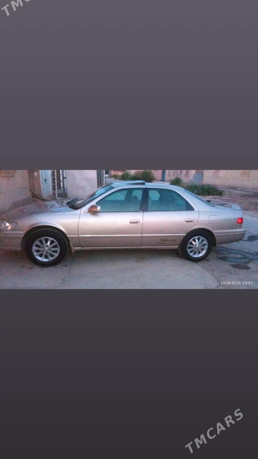 Toyota Camry 1998 - 133 000 TMT - Туркменабат - img 8