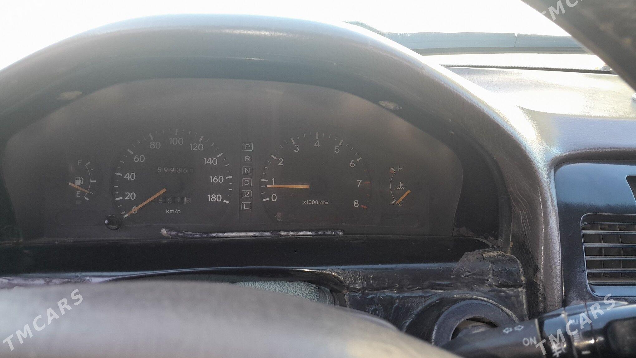 Toyota Camry 1994 - 60 000 TMT - Ýolöten - img 5