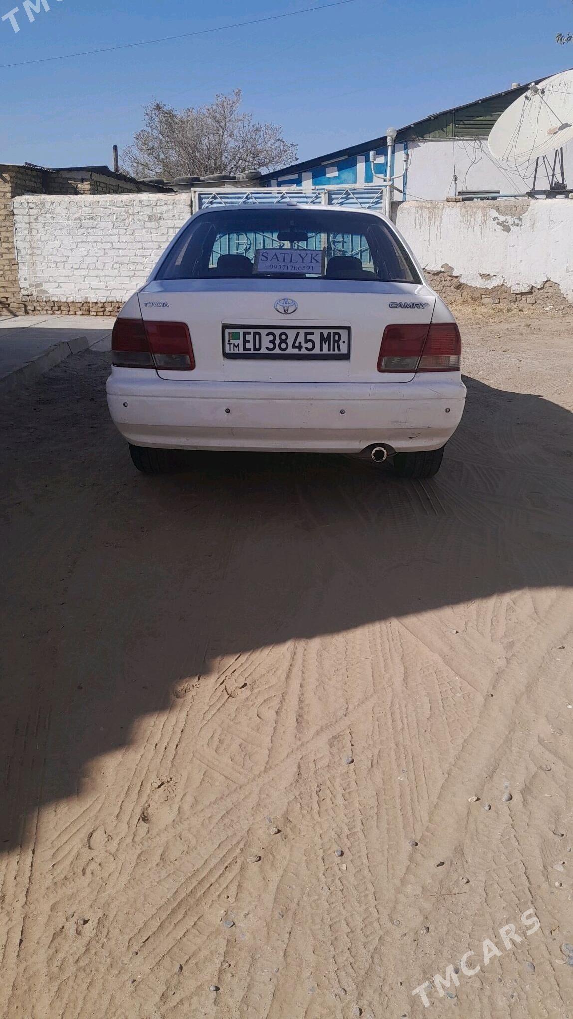 Toyota Camry 1994 - 60 000 TMT - Ýolöten - img 4