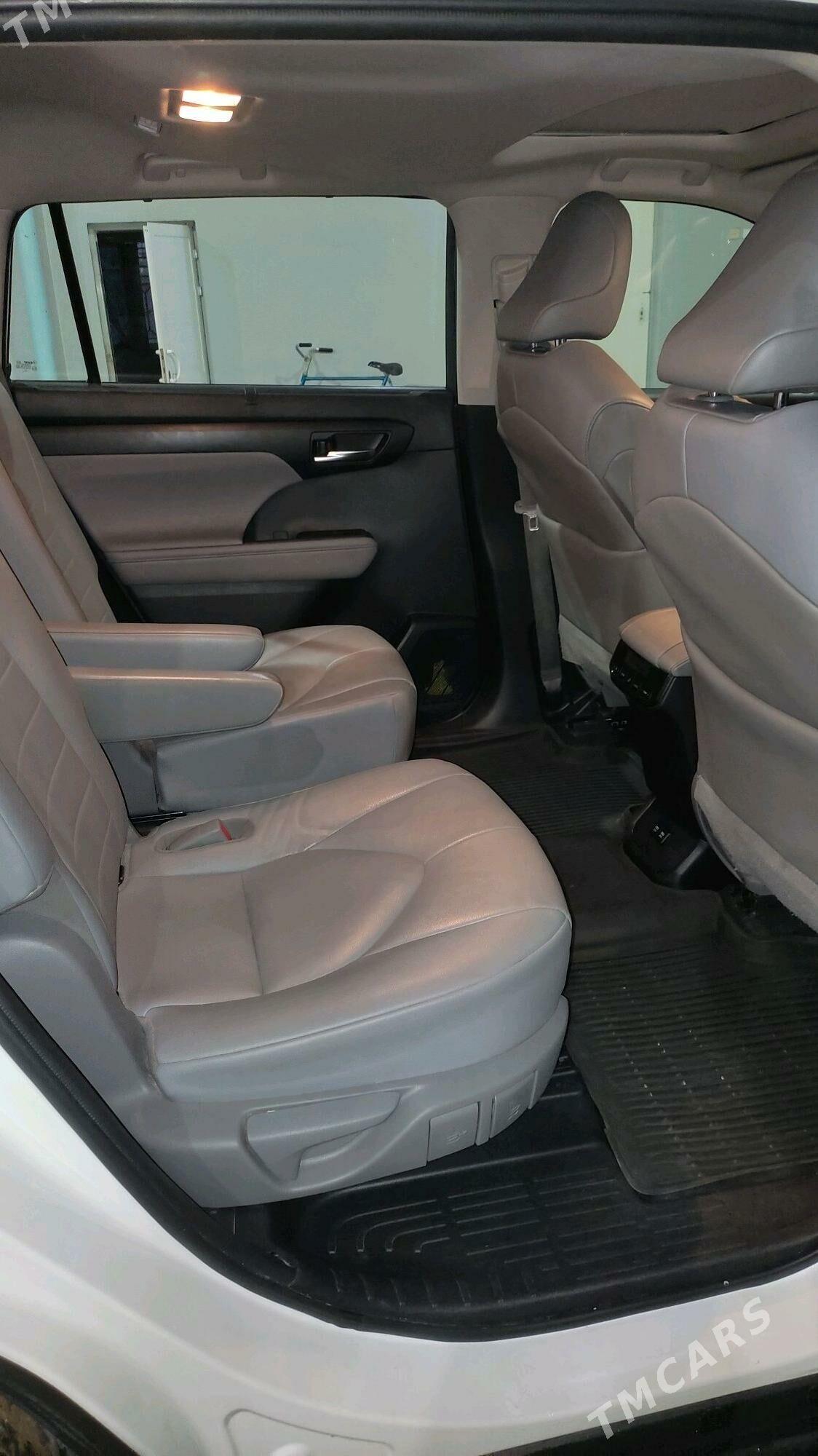 Toyota Highlander 2020 - 510 000 TMT - Baýramaly - img 6
