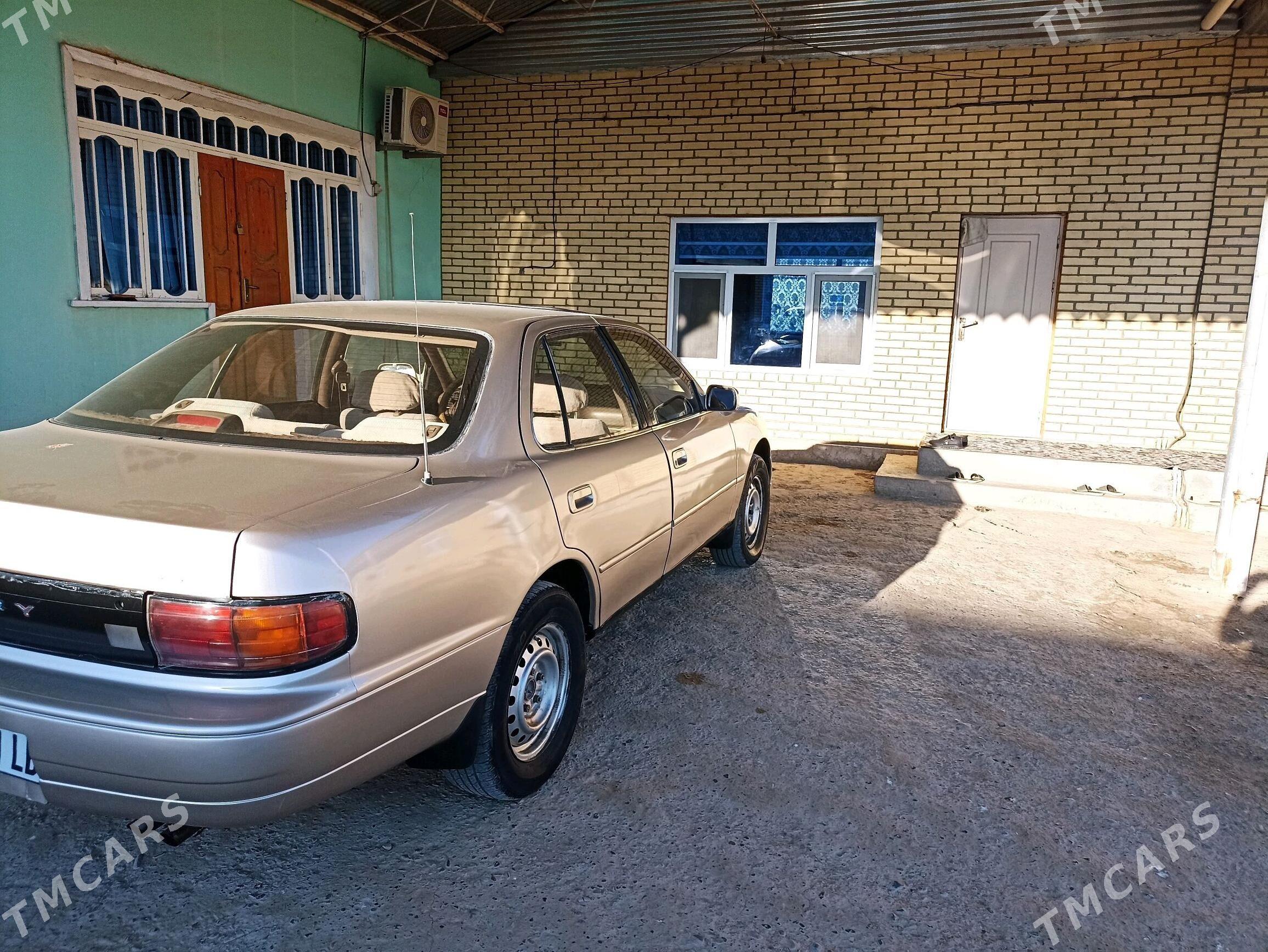 Toyota Camry 1993 - 80 000 TMT - Мары - img 5