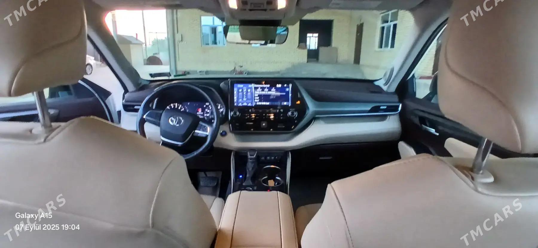 Toyota Highlander 2021 - 610 000 TMT - Aşgabat - img 5