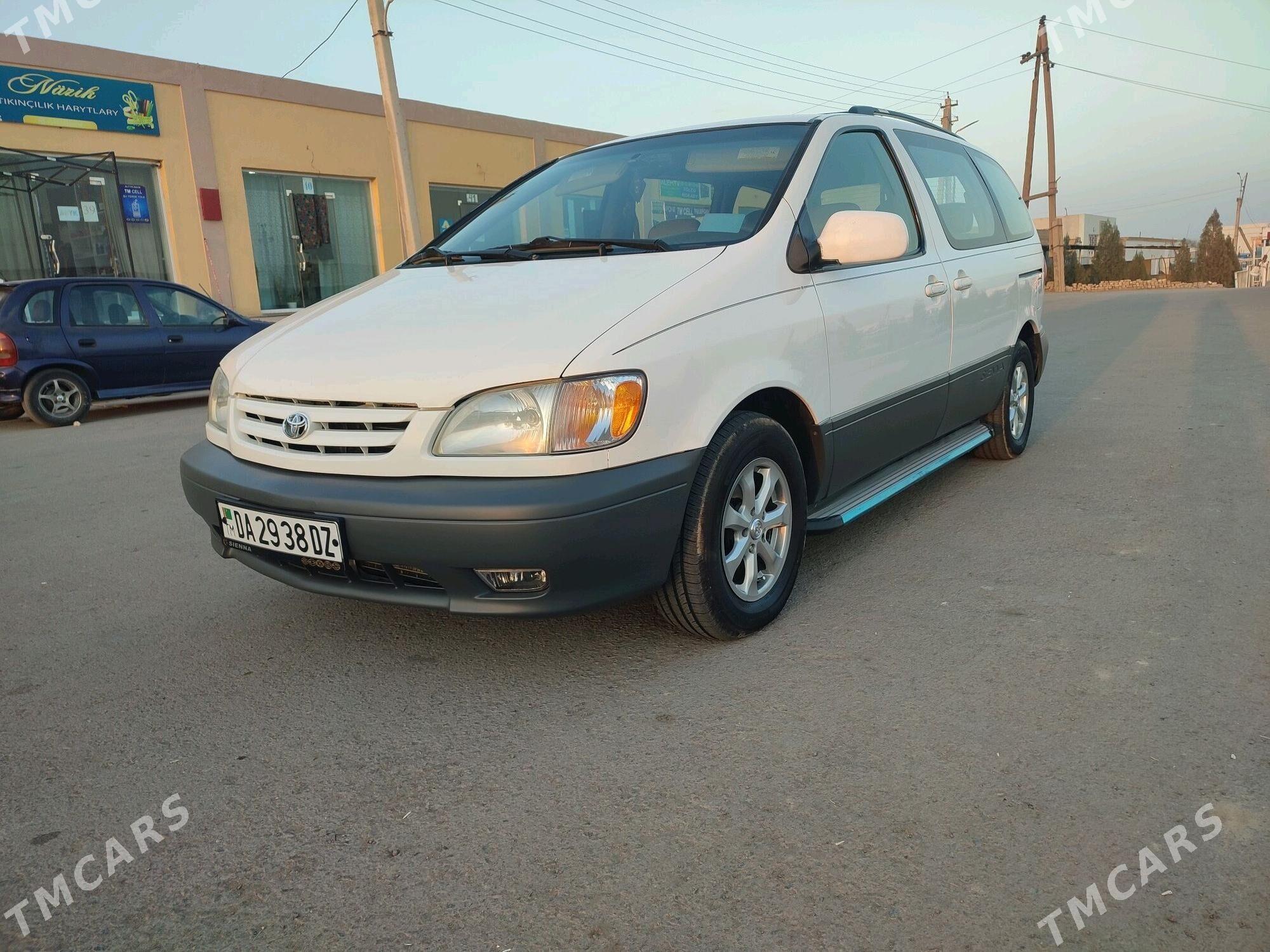 Toyota Sienna 2002 - 210 000 TMT - Gubadag - img 2