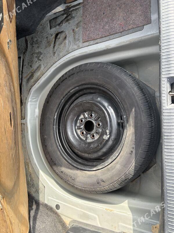 Toyota Camry 2003 - 207 000 TMT - Балканабат - img 4