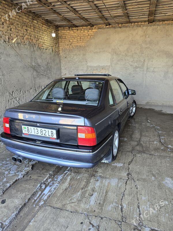 Opel Vectra 1992 - 55 000 TMT - Саят - img 4