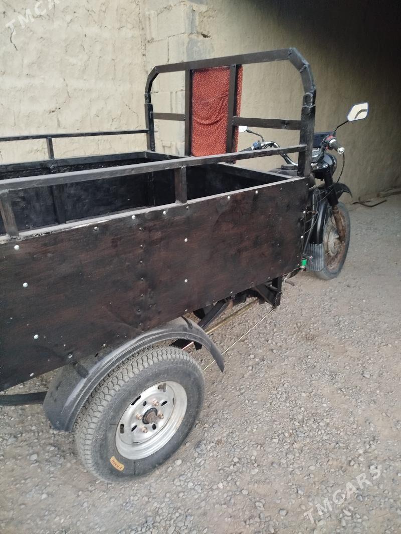 Fekon FK200-14G 2002 - 11 000 TMT - Бахарден - img 3