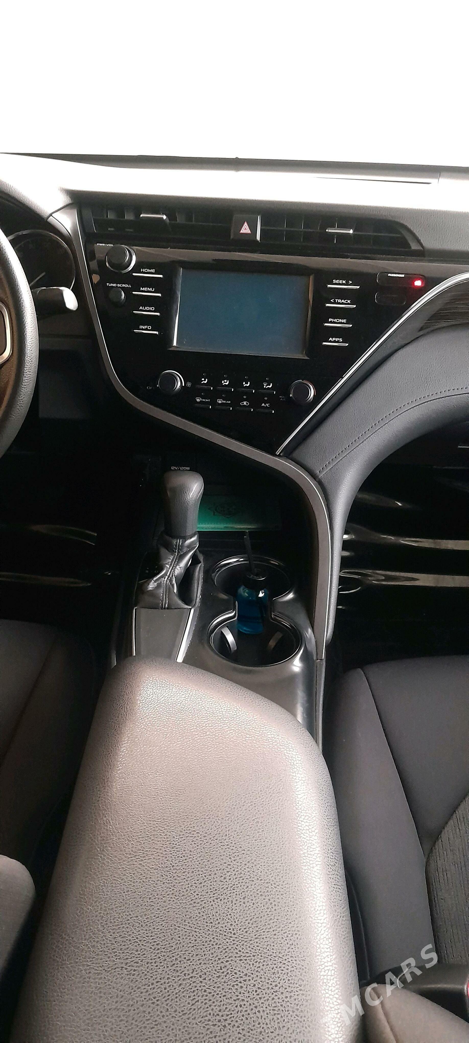 Toyota Camry 2018 - 265 000 TMT - Büzmeýin - img 3