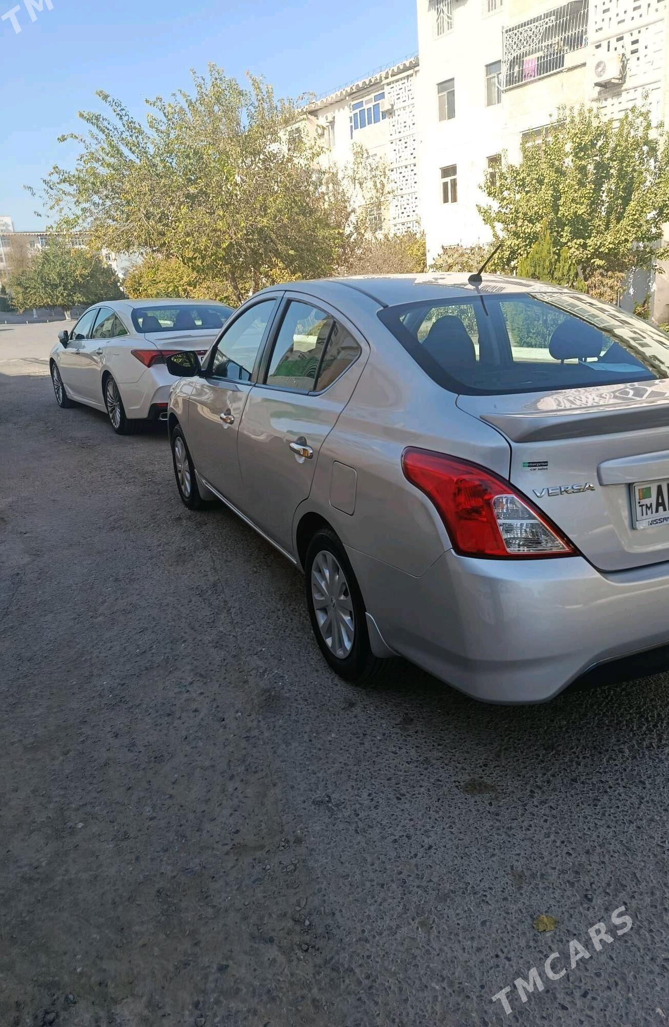 Nissan Versa 2017 - 152 000 TMT - Ашхабад - img 4
