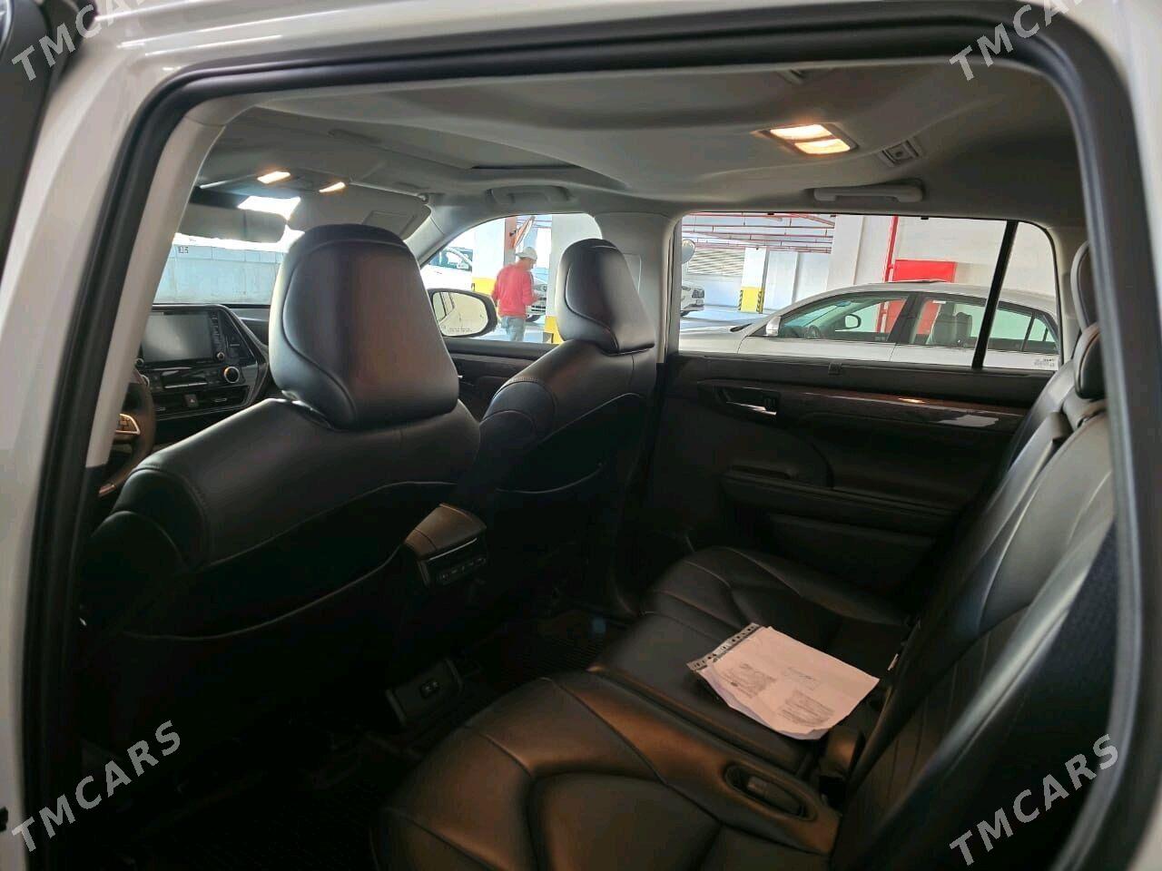 Toyota Highlander 2021 - 650 000 TMT - Aşgabat - img 4