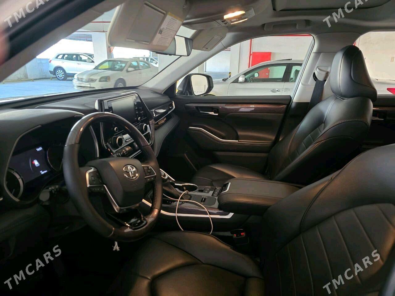 Toyota Highlander 2021 - 650 000 TMT - Aşgabat - img 3