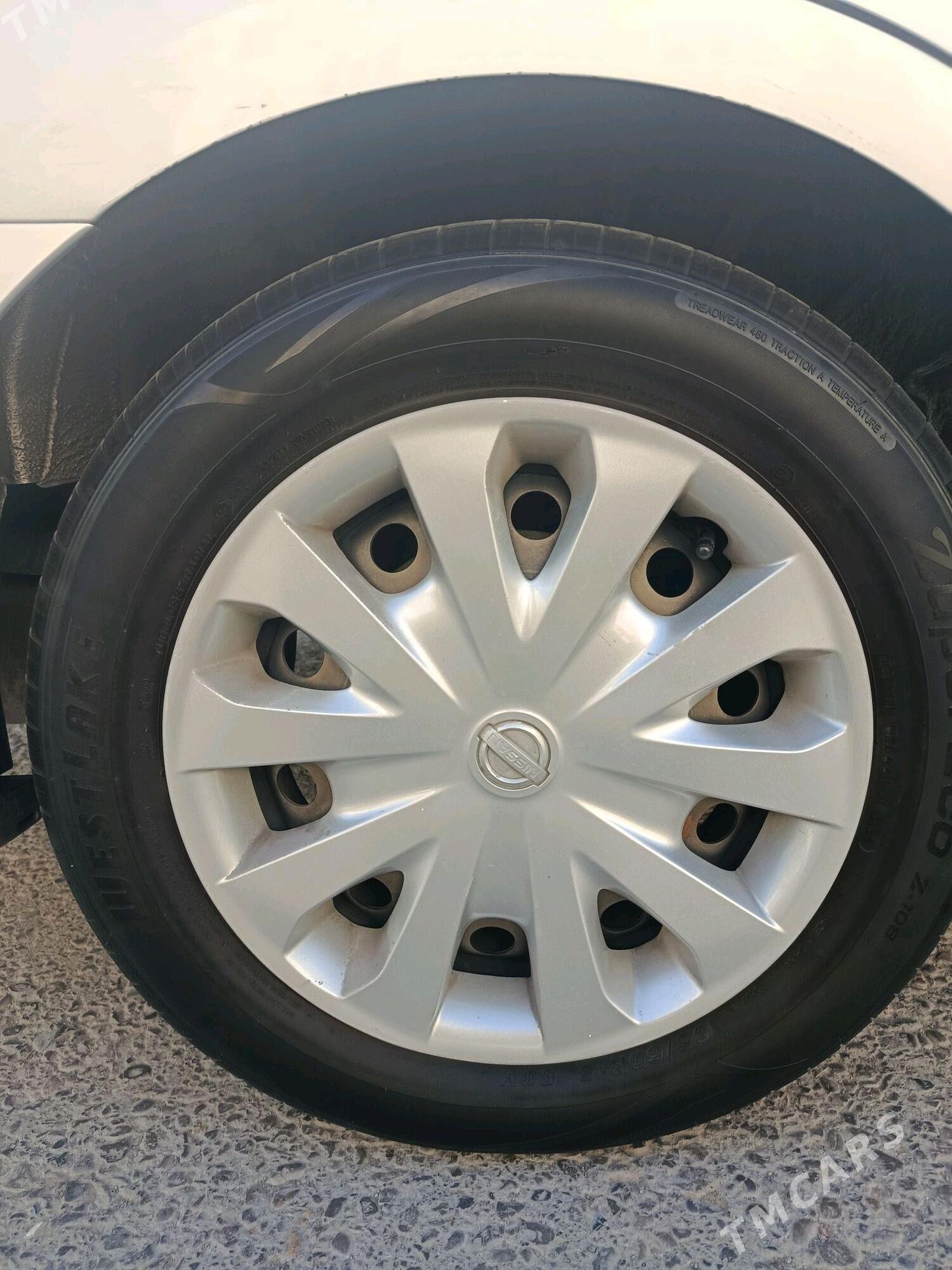 Nissan Versa 2017 - 152 000 TMT - Ашхабад - img 9