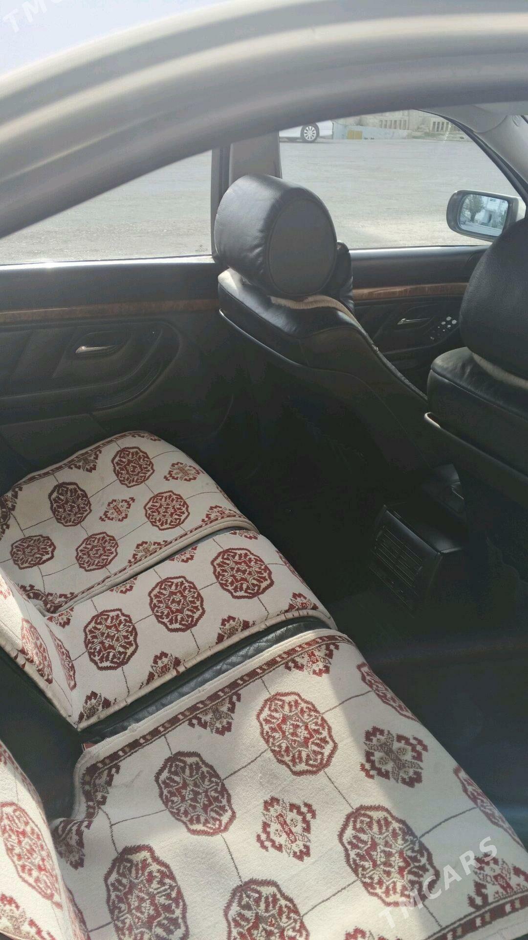 BMW E39 2000 - 115 000 TMT - Балканабат - img 6