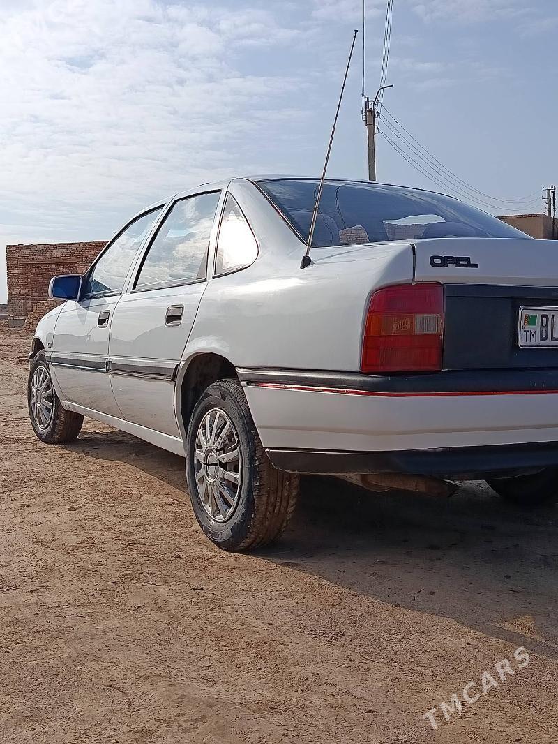 Opel Vectra 1992 - 47 000 TMT - Гурбансолтан Едже - img 4