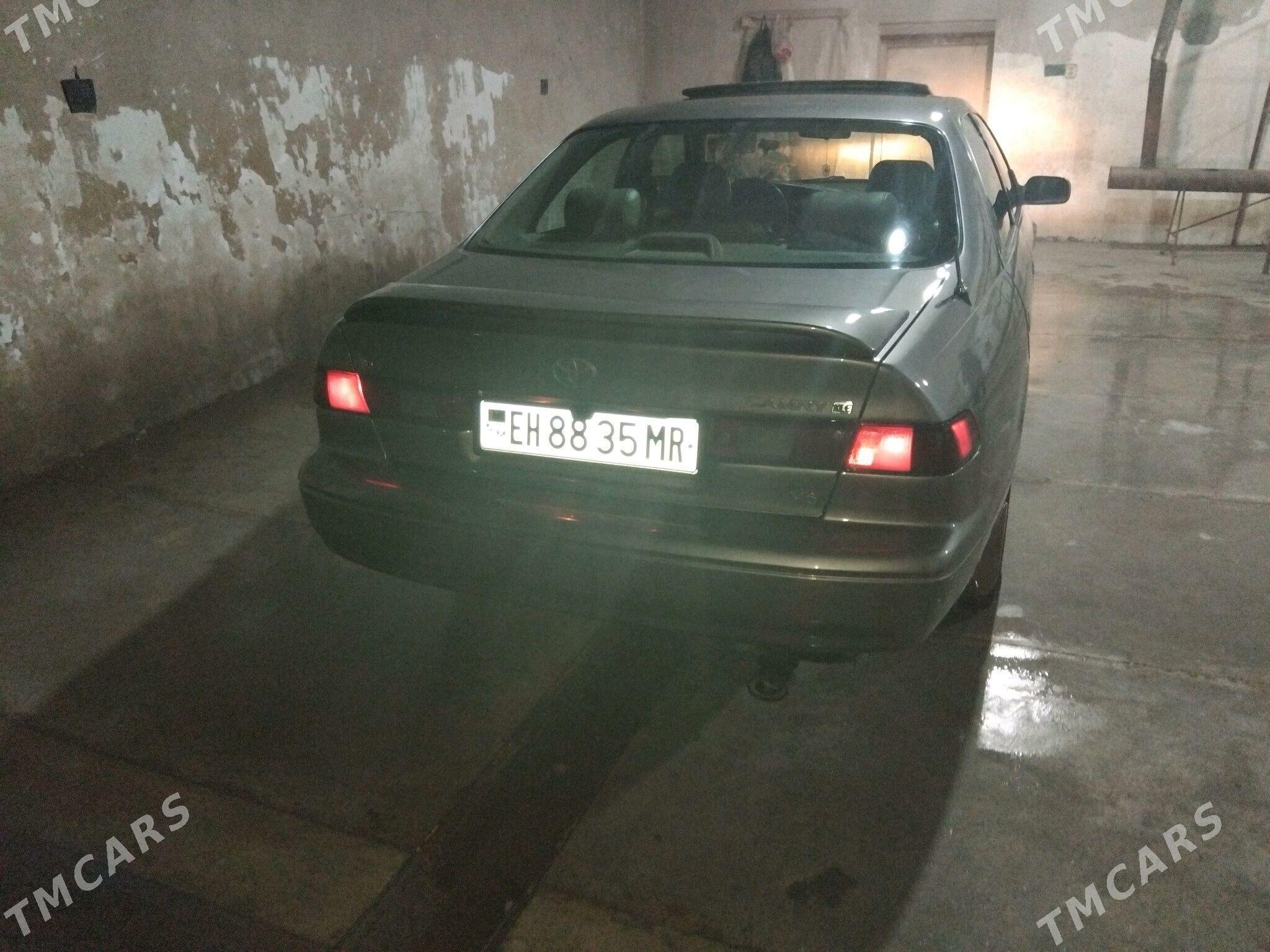 Toyota Camry 1998 - 135 000 TMT - Байрамали - img 8