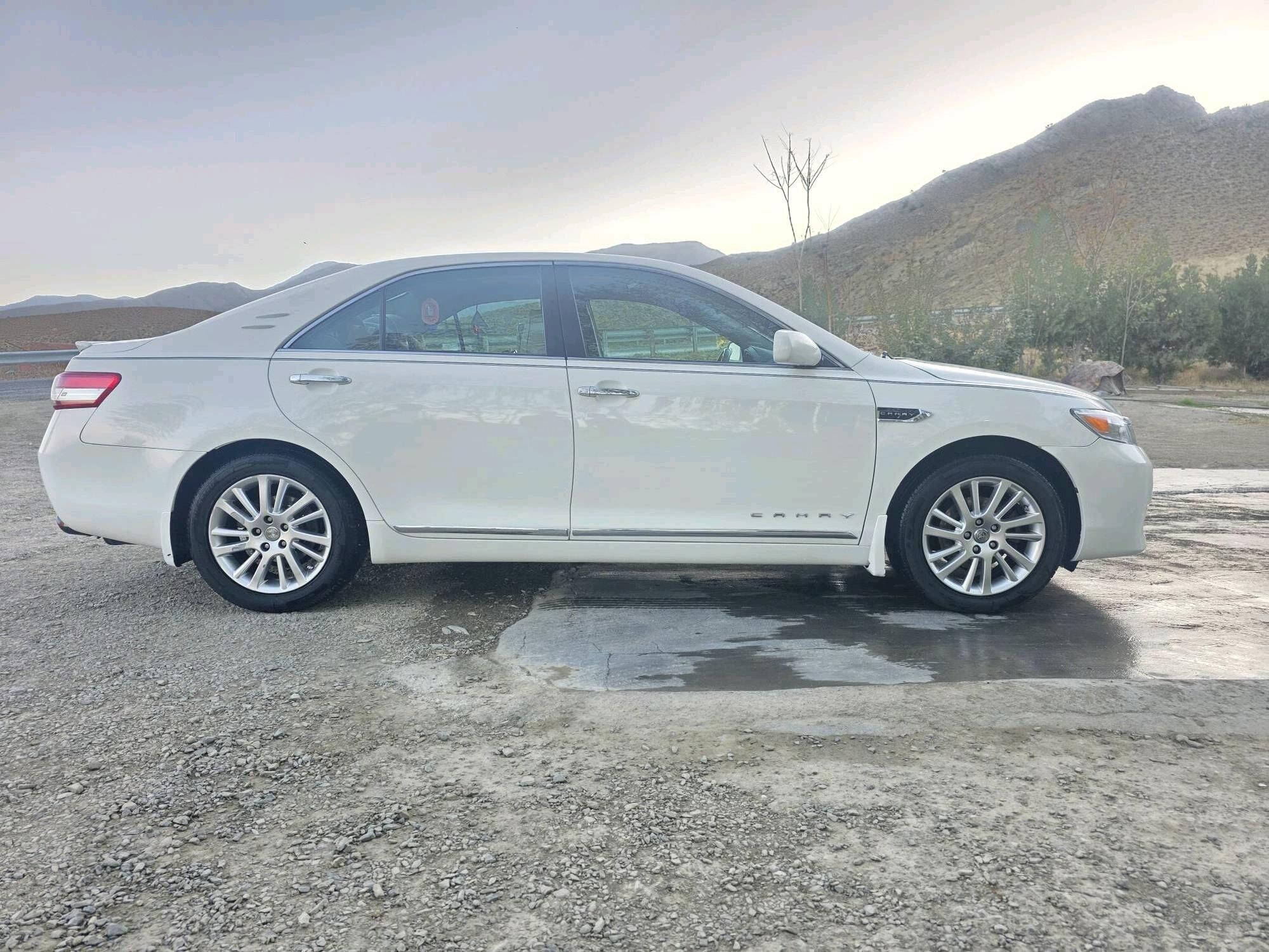 Toyota Camry 2010 - 195 000 TMT - Bäherden - img 11