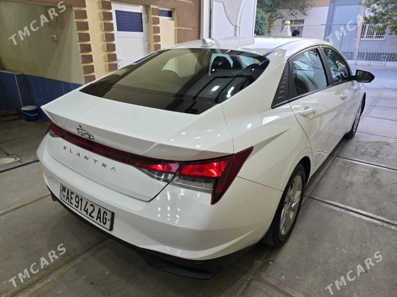 Hyundai Elantra 2021 - 250 000 TMT - Чоганлы - img 3
