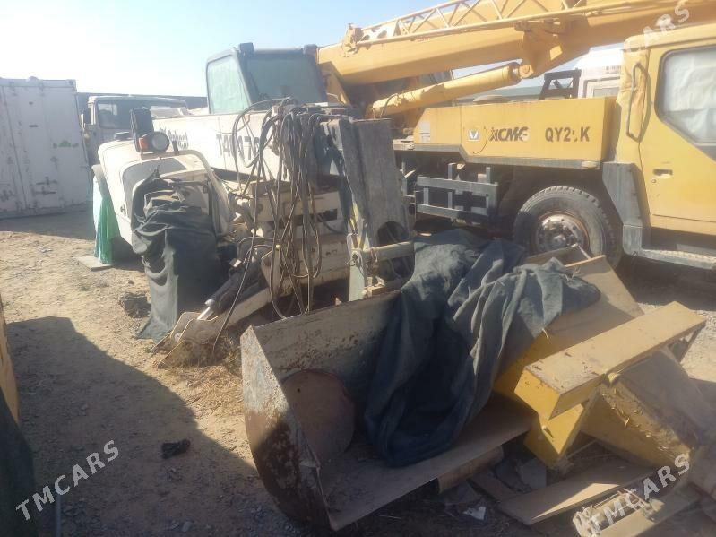 Bobcat S175 2010 - 450 000 TMT - Ашхабад - img 1