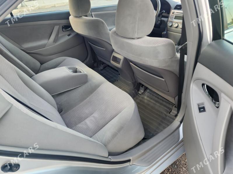 Toyota Camry 2010 - 225 000 TMT - Мары - img 4