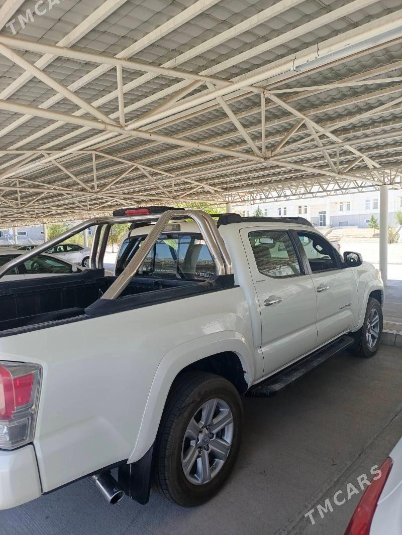 Toyota Tacoma 2018 - 420 000 TMT - етр. Туркменбаши - img 3