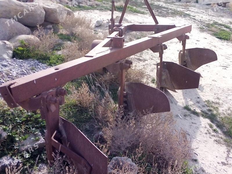 MTZ 80 2000 - 33 000 TMT - Etrek - img 2