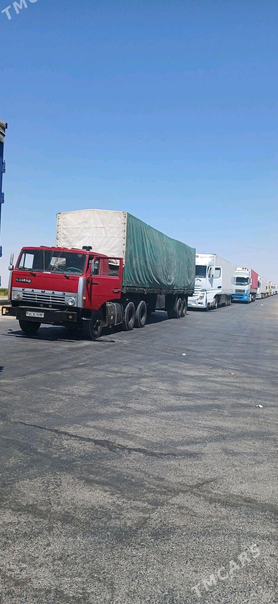 Kamaz Shalanda 1989 - 300 000 TMT - Мургап - img 1