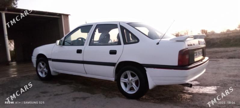 Opel Vectra 1992 - 32 000 TMT - Tejen - img 8