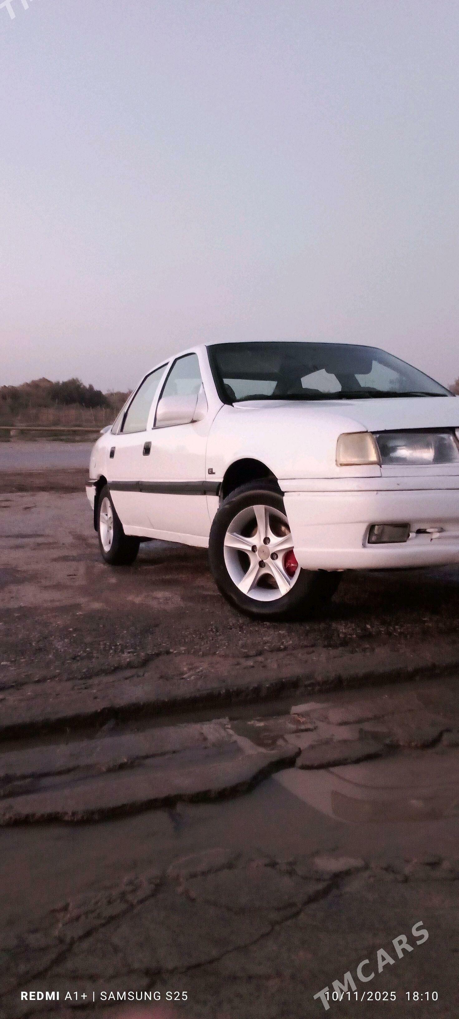 Opel Vectra 1992 - 32 000 TMT - Tejen - img 6