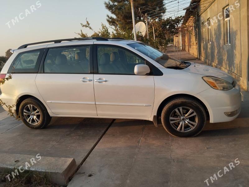 Toyota Sienna 2004 - 255 000 TMT - Туркменабат - img 3
