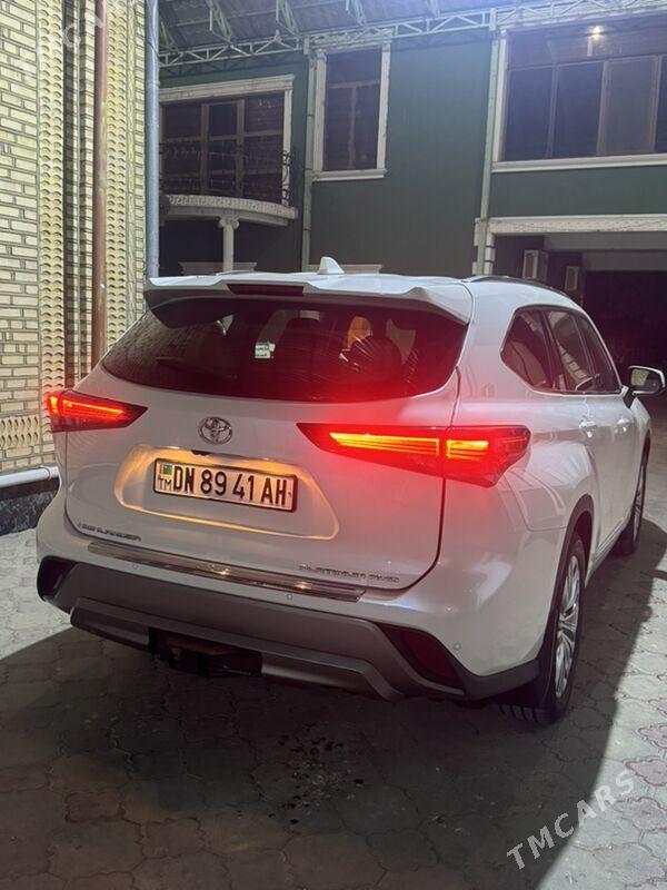 Toyota Highlander 2022 - 925 000 TMT - Bäherden - img 5