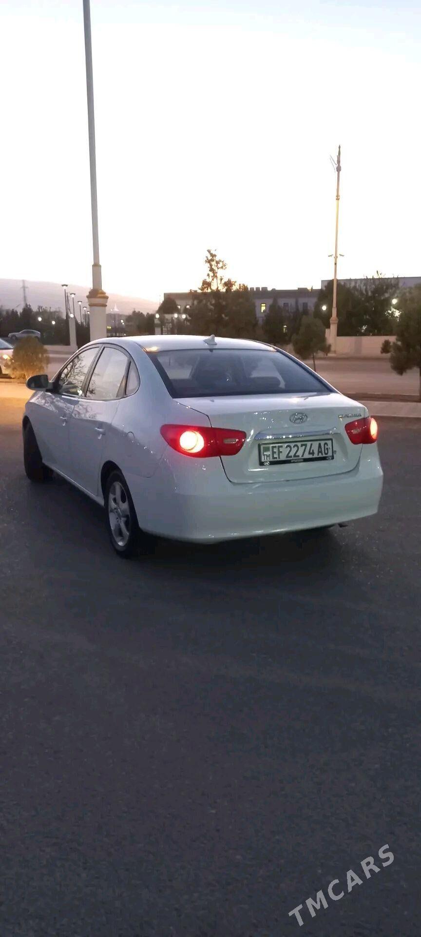 Hyundai Elantra 2010 - 142 000 TMT - Ашхабад - img 5