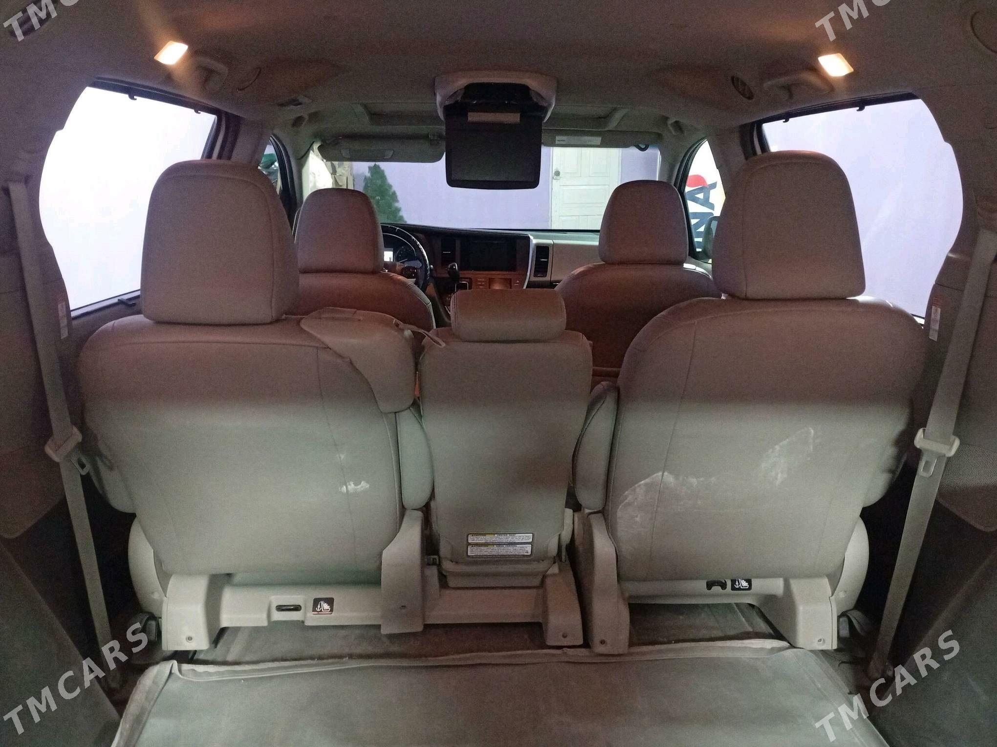 Toyota Sienna 2017 - 430 000 TMT - Шабатский этрап - img 1