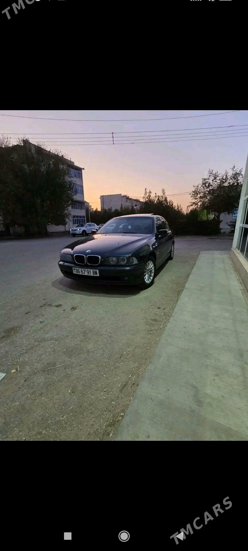 BMW E39 2002 - 126 000 TMT - Балканабат - img 6
