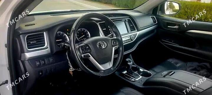 Toyota Highlander 2019 - 475 000 TMT - Sakarçäge - img 9