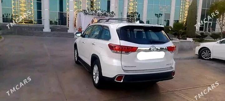 Toyota Highlander 2019 - 475 000 TMT - Sakarçäge - img 3