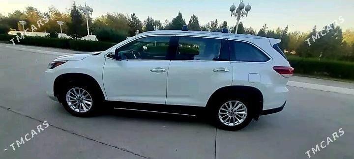 Toyota Highlander 2019 - 475 000 TMT - Sakarçäge - img 5