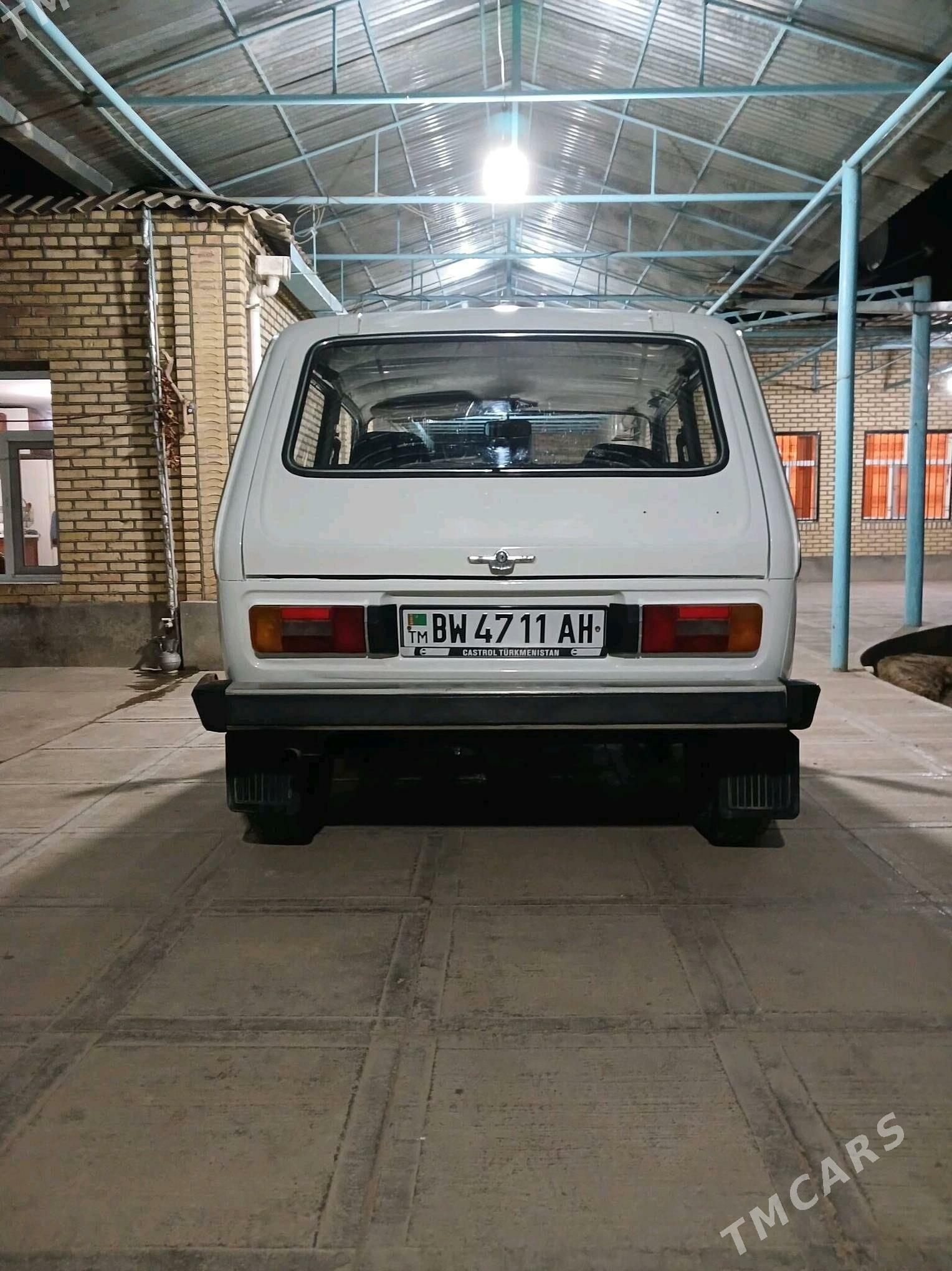 Lada Niva 1985 - 45 000 TMT - Ýaşlyk - img 2