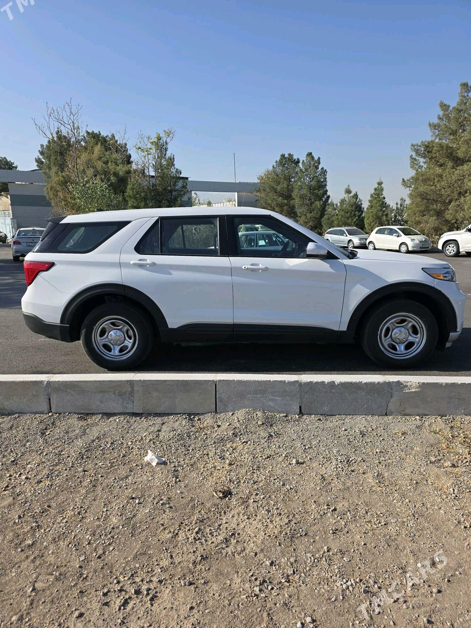 Ford Explorer 2022 - 290 000 TMT - Podwoýski köç. (Bitarap Türkmenistan şaýoly) - img 6