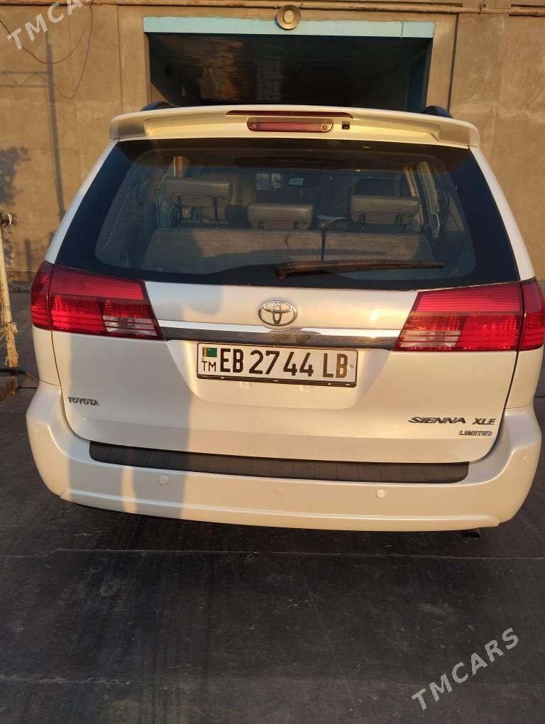 Toyota Sienna 2004 - 255 000 TMT - Туркменабат - img 6