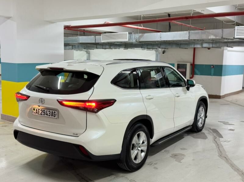 Toyota Highlander 2020 - 479 000 TMT - Ашхабад - img 2