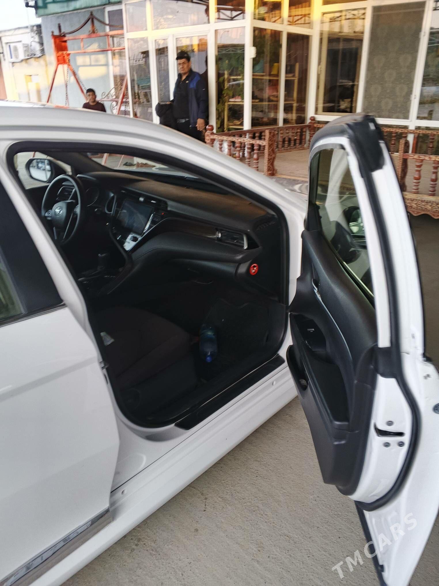 Toyota Camry 2020 - 215 000 TMT - Gyzylarbat - img 6