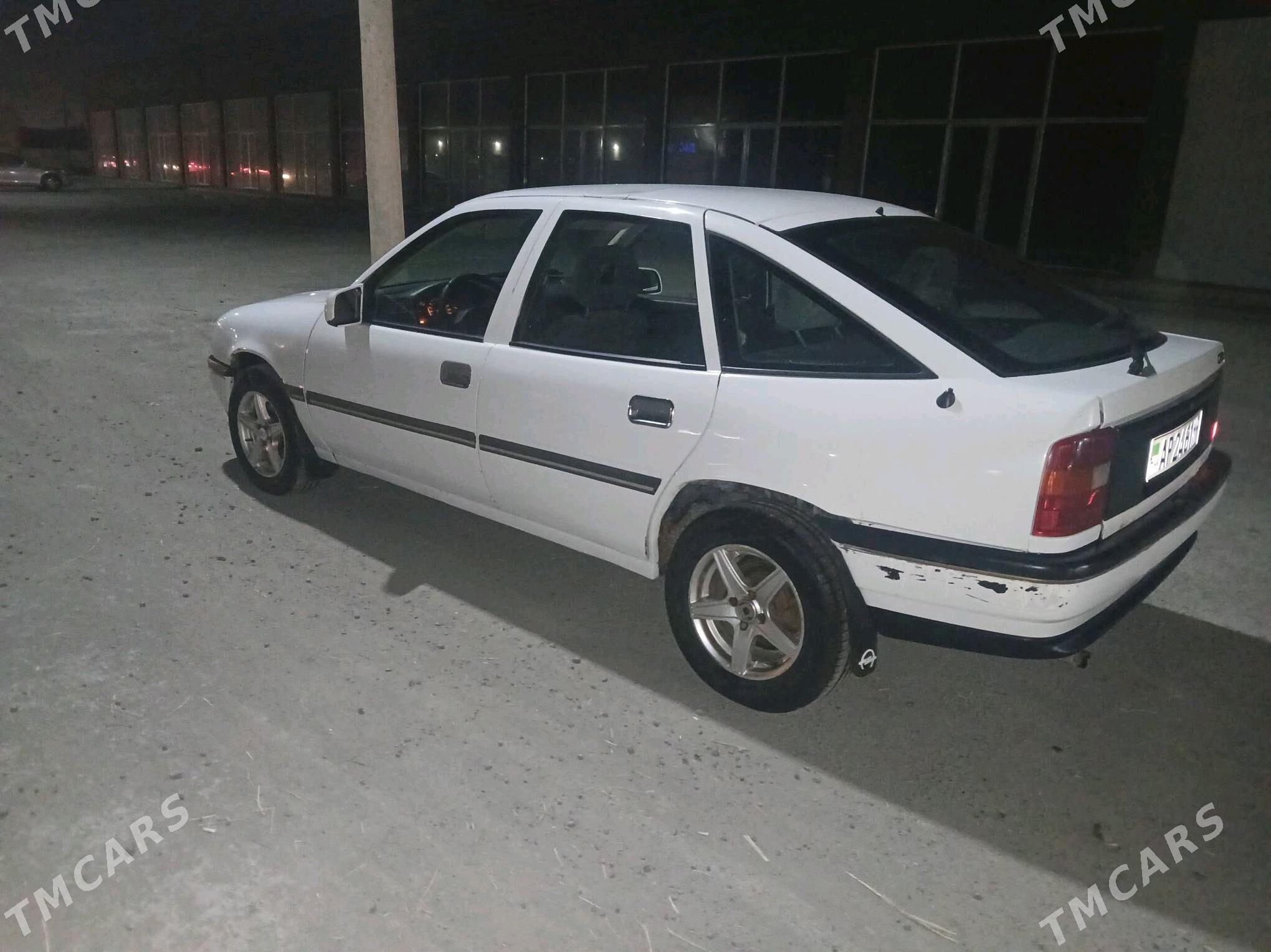 Opel Vectra 1993 - 24 000 TMT - Мары - img 2