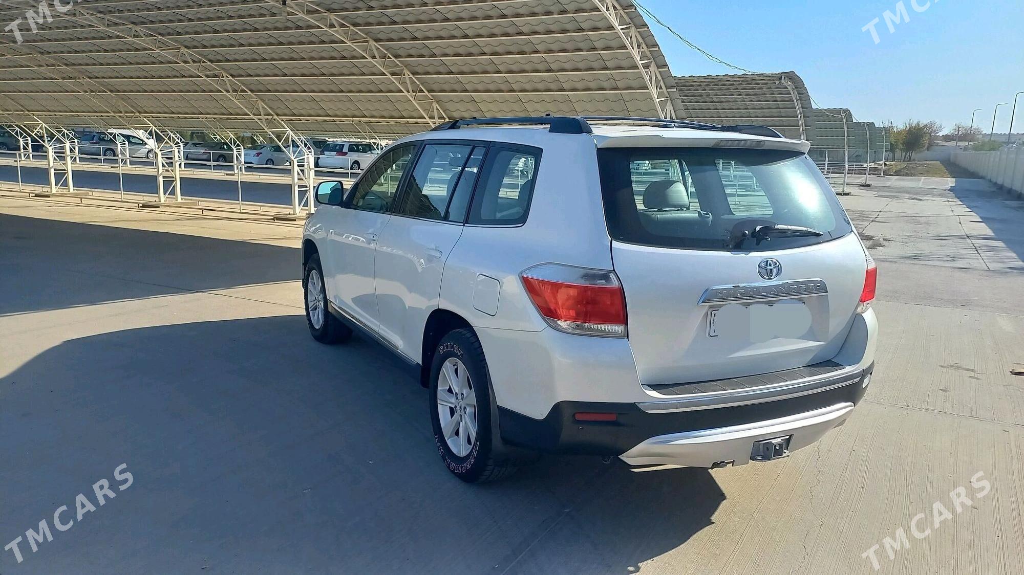 Toyota Highlander 2012 - 320 000 TMT - Байрамали - img 5