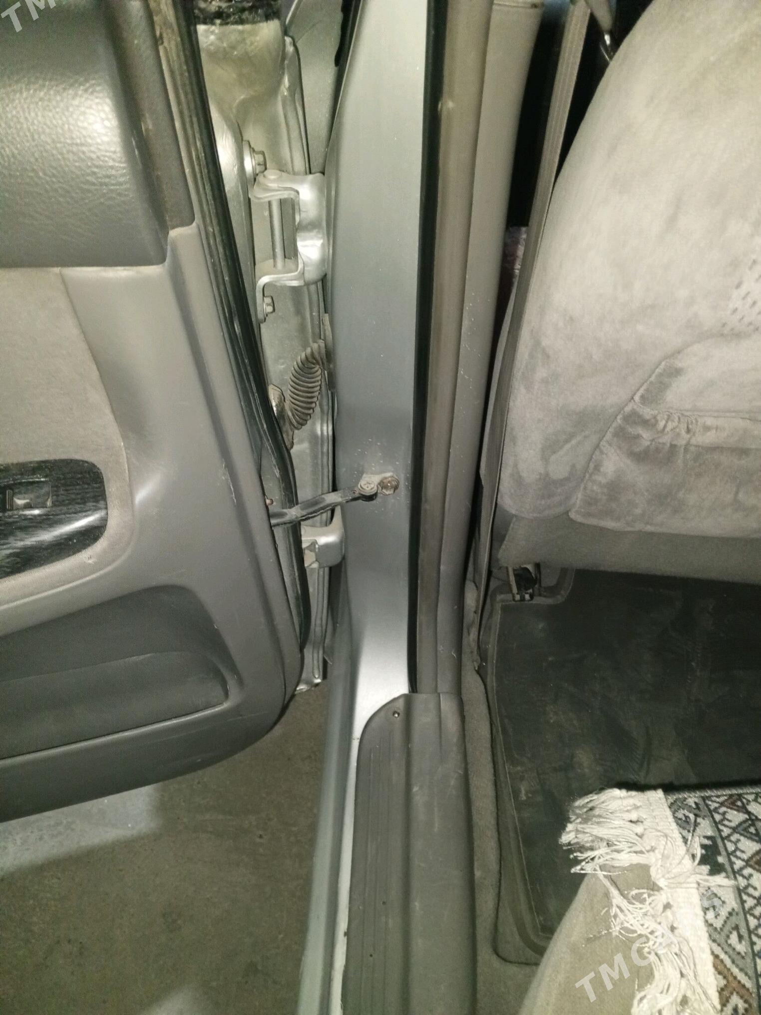 Toyota Camry 2004 - 145 000 TMT - Bäherden - img 6