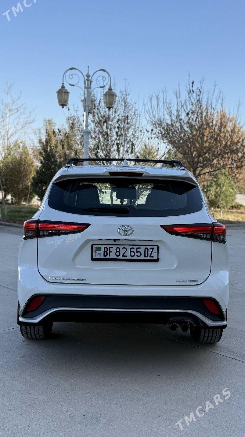 Toyota Highlander 2021 - 500 000 TMT - Дашогуз - img 4