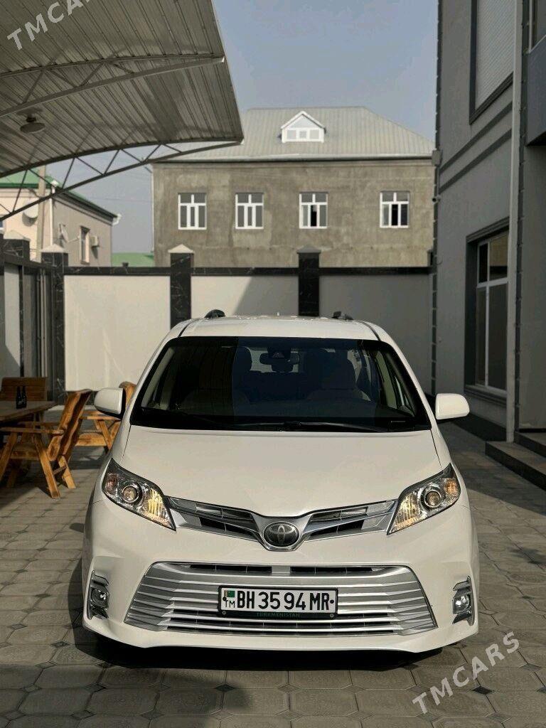 Toyota Sienna 2019 - 400 000 TMT - Векильбазар - img 3