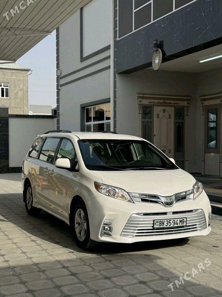 Toyota Sienna 2019 - 400 000 TMT - Векильбазар - img 5