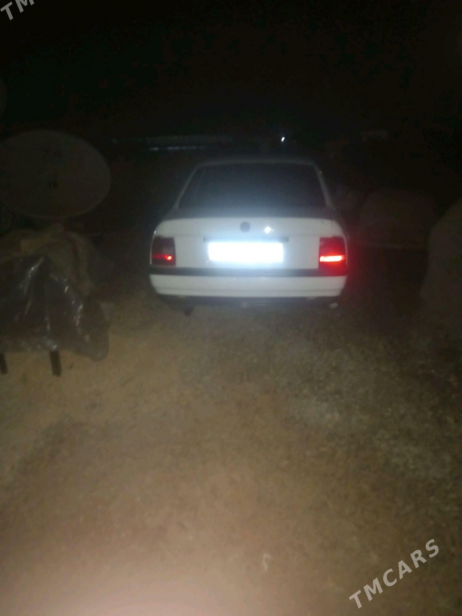 Opel Vectra 1992 - 60 000 TMT - Мары - img 3