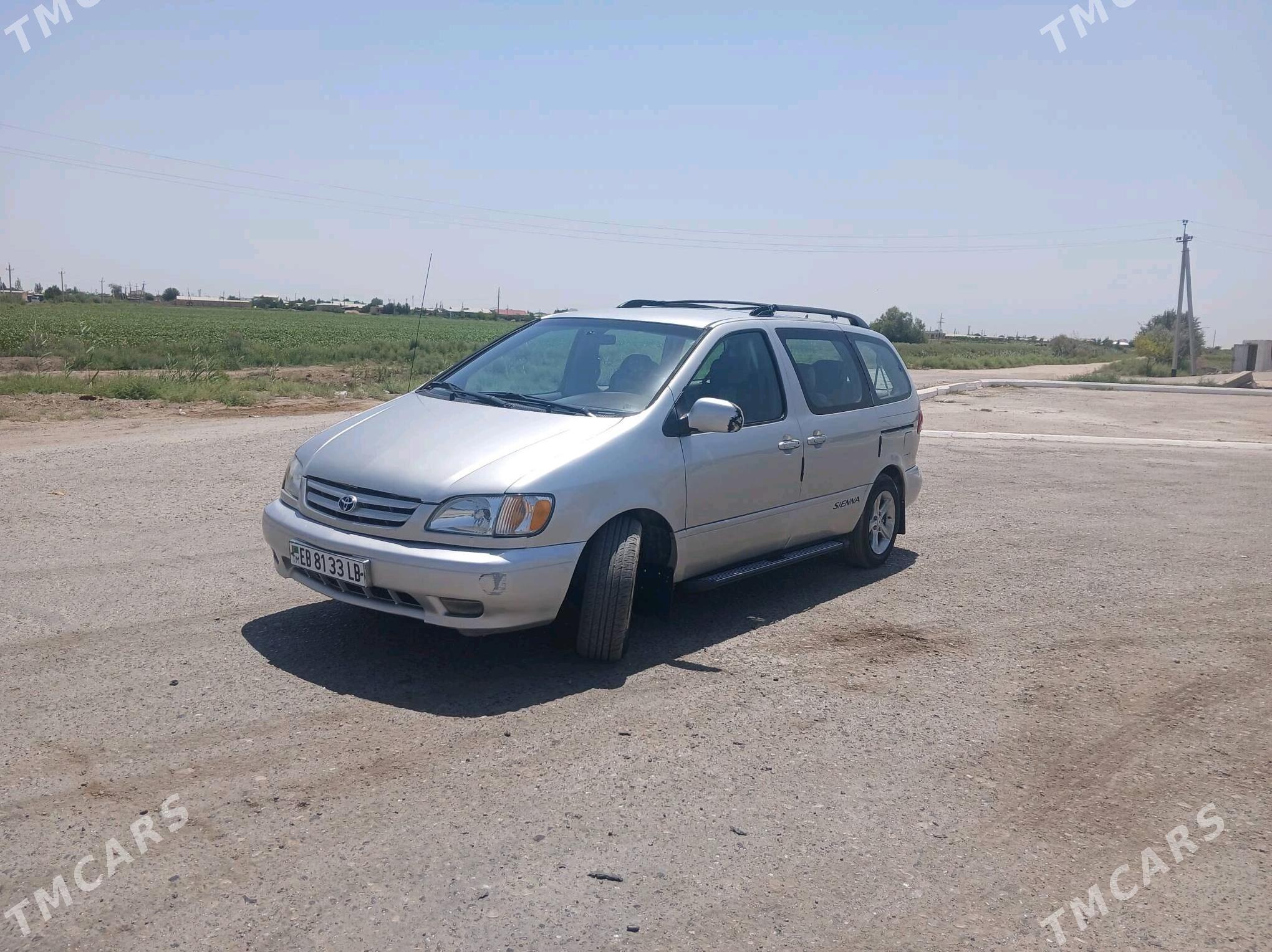 Toyota Sienna 2001 - 153 000 TMT - Фарап - img 6