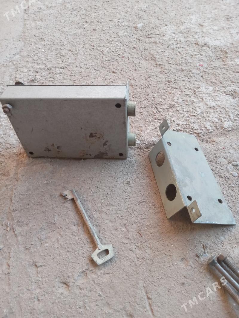 Замок - Анев - img 1